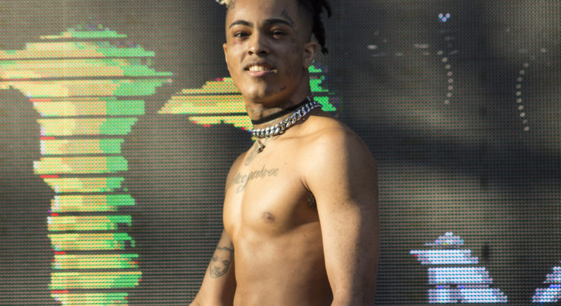 XXXTentacion: Fans sang songs, grieved and some left notes at public memorial for the Artist